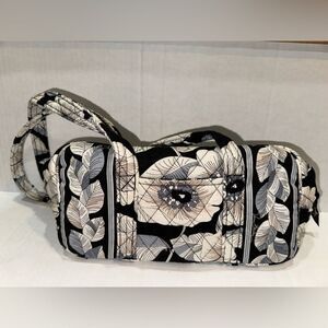 Vera Bradley 100 Handbag